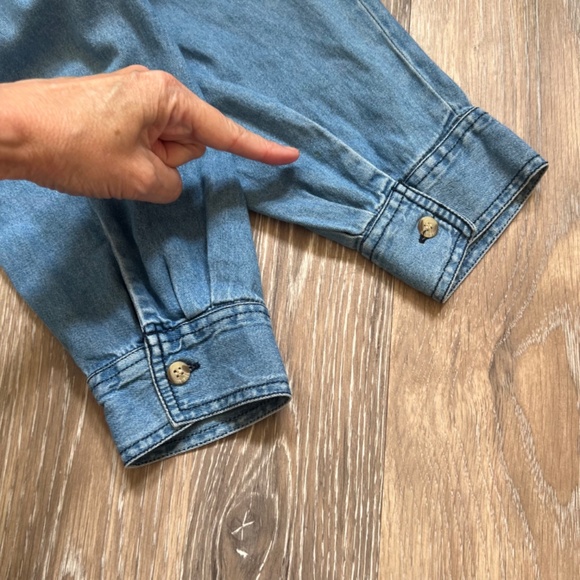 Vintage Solutions Original Teddy Bear Christmas Button Up Denim Shirt - Picture 7 of 7